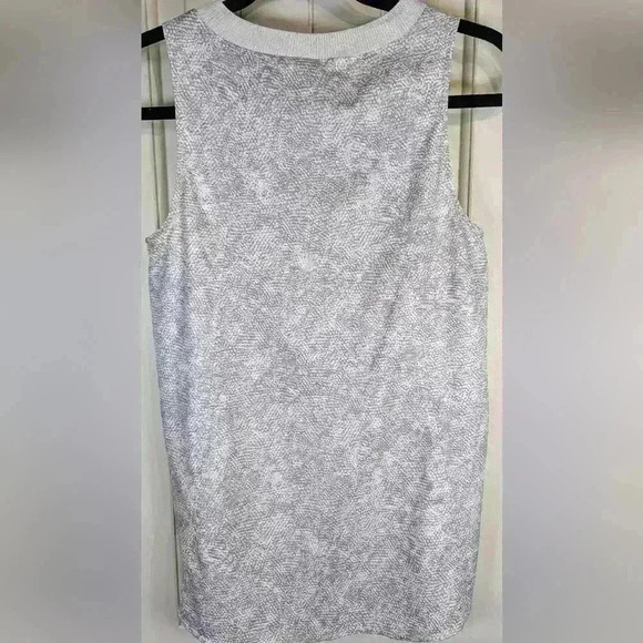 ATHLETA Zephyr Refined Crew Neck Tank Cream & Olive Snake Print Top Size XS - Picture 2 of 8